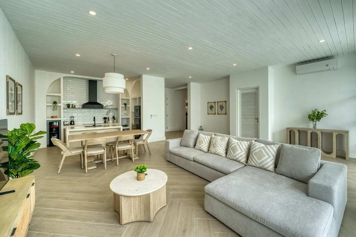 Brand New 4Br Colonial Retreat In Berawa, Canggu Villa
