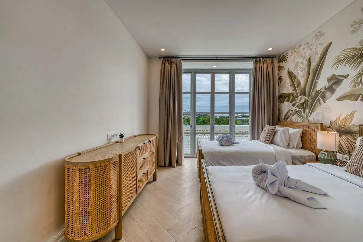Villa Brand New 4Br Colonial Retreat In Berawa, Canggu