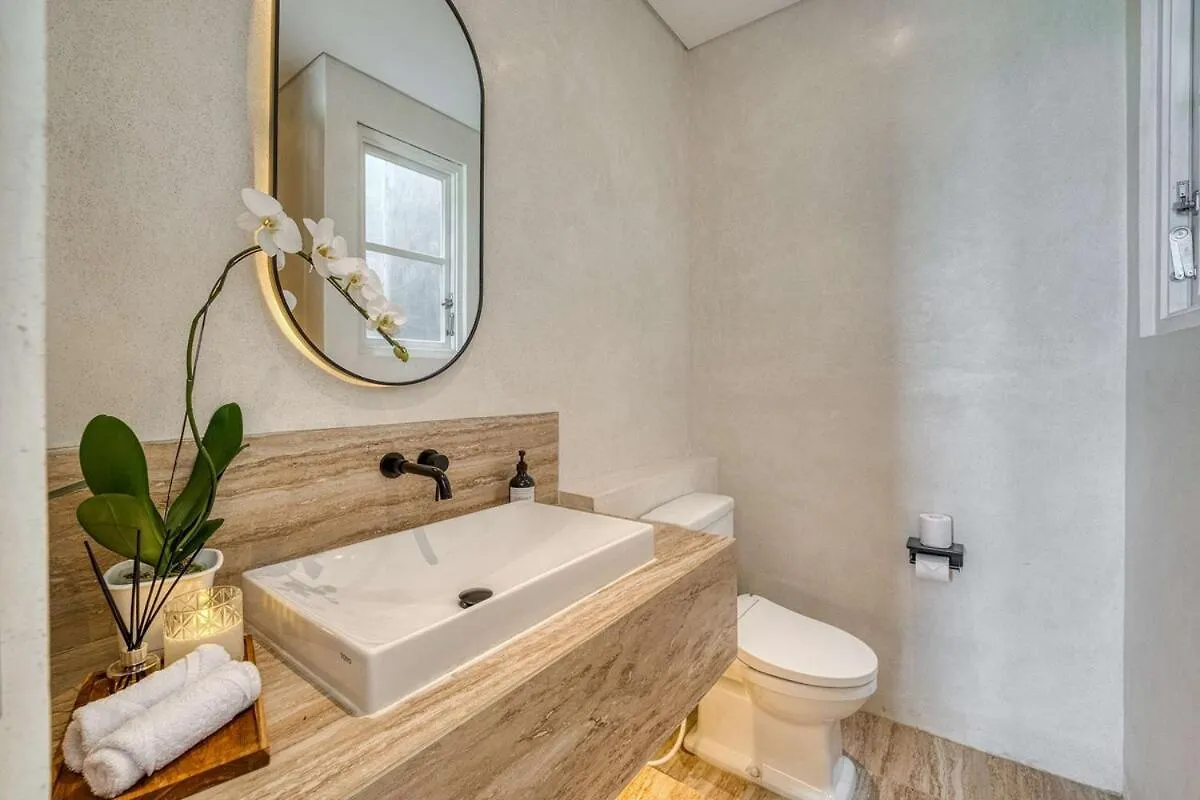 Brand New 4Br Colonial Retreat In Berawa, Canggu