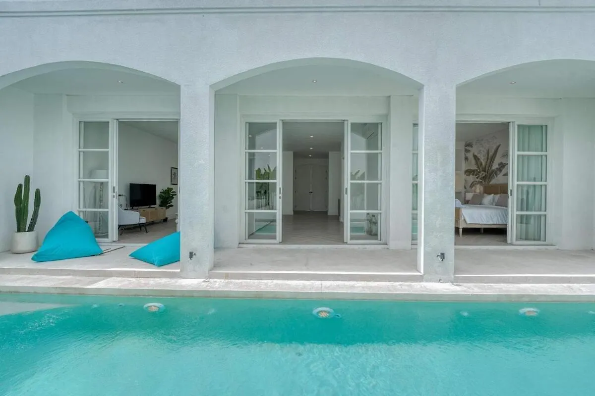 Brand New 4Br Colonial Retreat In Berawa, Canggu Villa
